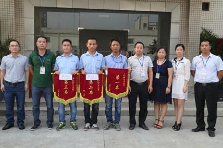 努力拼搏，打造最強(qiáng)執(zhí)行力團(tuán)隊(duì)——記棟方軍訓(xùn)匯演